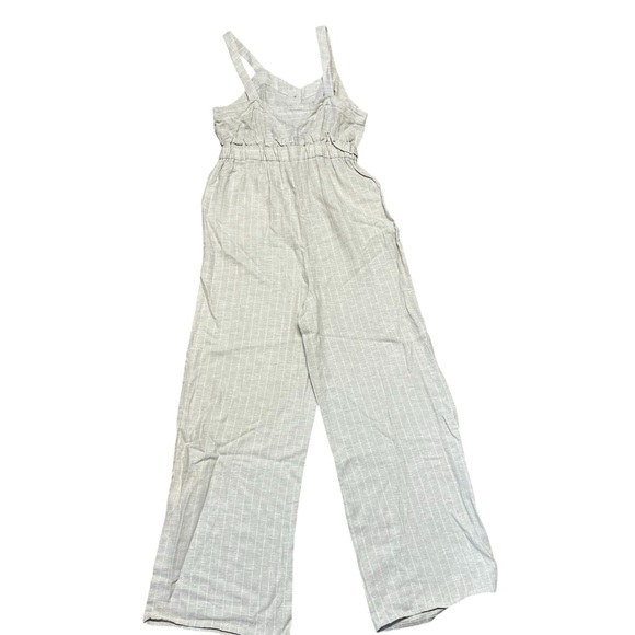 Romeo & Juliet Couture NWT Women’s Cream Pinstripe Linen Jumpsuit Sz. MD - Picture 8 of 8